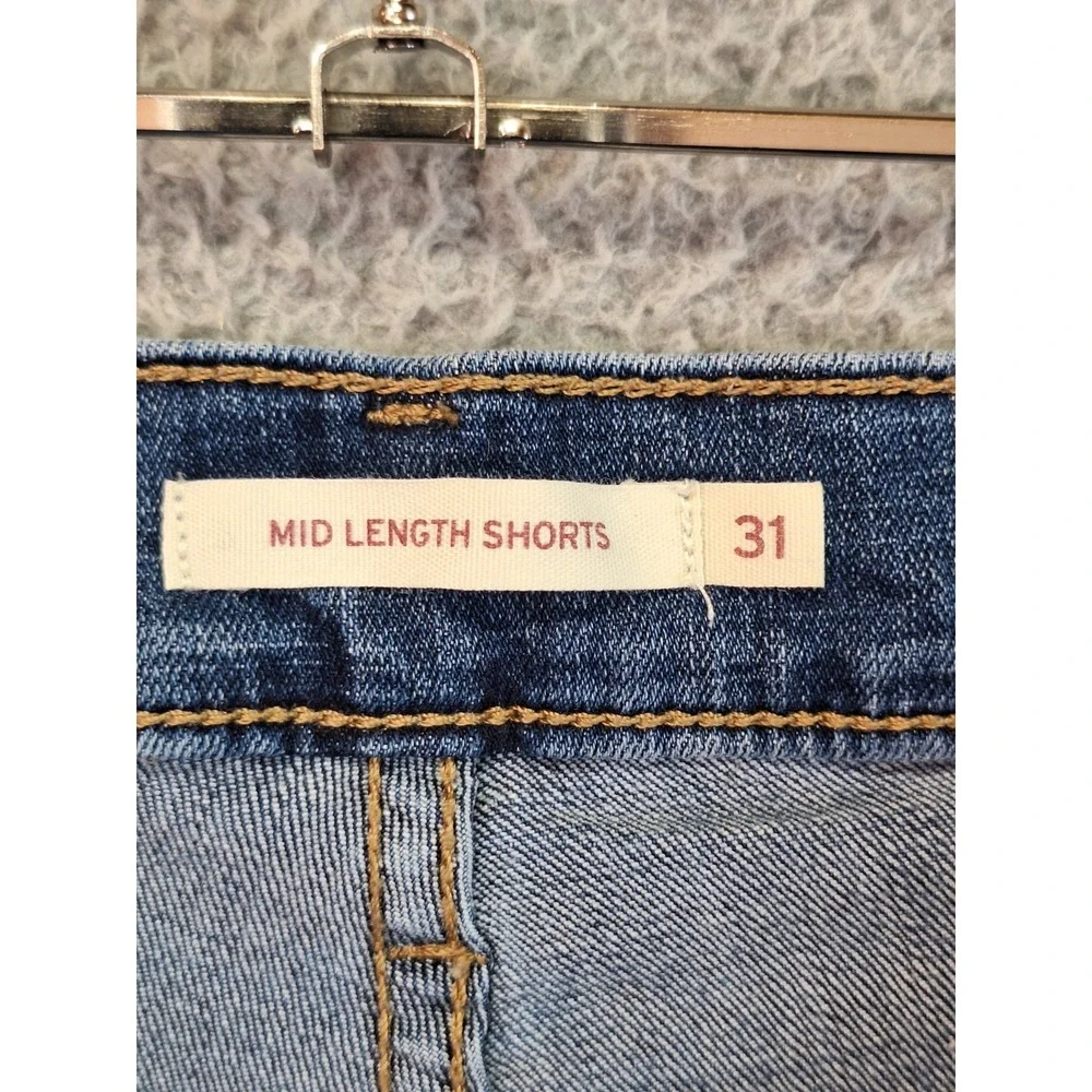 Levi's Mid Length Shorts Women 31 (Fits 34W) Blue Denim Cotton Distressed Cuffed